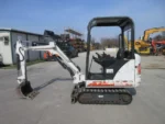 BOBCAT 320 + 3 GODETS – Mini Pelle 1.5T – Image 10