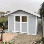 Abri de jardin en PVC 11,2m² DECO gris clair et blanc Grosfillex – Image 3